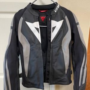 Daniese Nexus Leather Jacket Motorcycle size 0